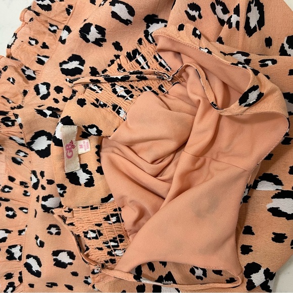 Chic Leopard Print Dress - Picture 4 of 7